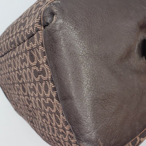 Women's Hallie Signature C fabric and Leather Shoulder Bag - Picture 9 of 11